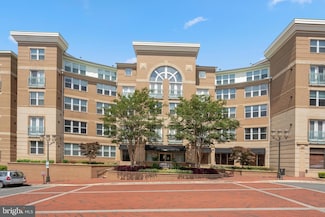 12000 Market St Unit 131, Reston, VA 20190