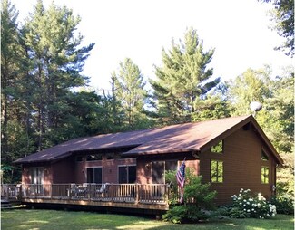 34 Fairway Dr, Becket, MA 01223