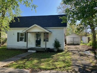 207 N Whiterow Ave, Gideon, MO 63848