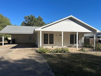 203 Maynard St, Bastrop, TX 78602
