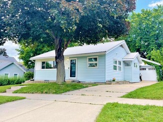 407 Volk St, Portage, WI 53901