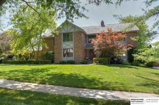 9834 Harney Pkwy N, Omaha, NE 68114