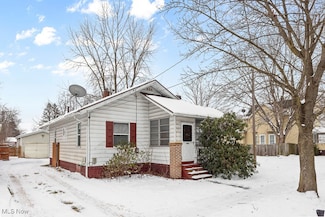 1188 Harpster Ave, Akron, OH 44314
