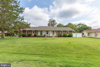 307 Butternut Dr, Fredericksburg, VA 22408