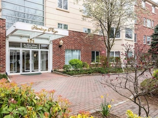 171 Great Neck Rd Unit 4K, Great Neck, NY 11021