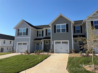 3903 15th Street Dr NE, Hickory, NC 28601