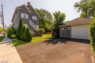 128 E Grove St, Westfield, NJ 07090