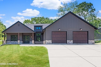 816 Friendship Rd, Jefferson City, MO 65101