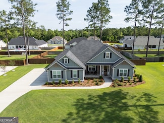 7313 Shadow Creek Dr, Hahira, GA 31632