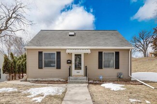 1826 Cleveland St NE, Minneapolis, MN 55418