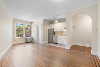 821 Bergen Ave Unit D14, Jersey City, NJ 07306
