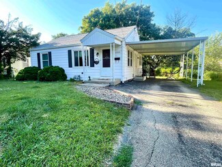 1205 W Willow Ln, Peoria, IL 61614