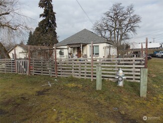 751 110th St S, Tacoma, WA 98444