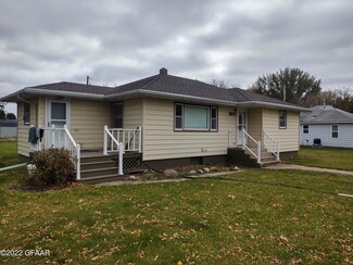 1115 Truman Ave, Hatton, ND 58240