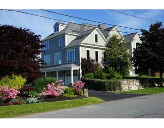 20 Mosher St, South Dartmouth, MA 02748
