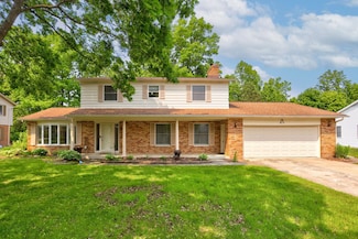 815 Canterbury Dr, Saginaw, MI 48638