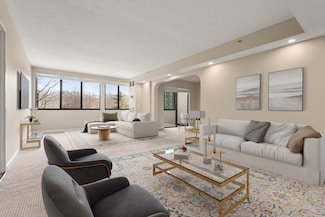 250 Hammond Pond Pkwy Unit 306N, Chestnut Hill, MA 02467