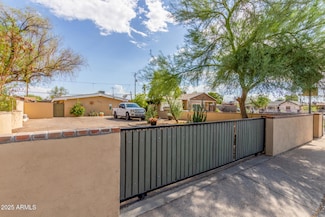 2845 W Fillmore St, Phoenix, AZ 85009