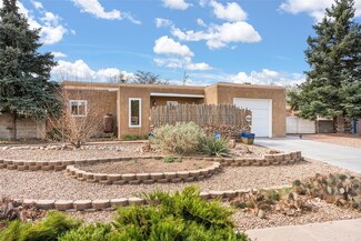 3300 Camino Cielo Vista, Santa Fe, NM 87507