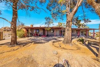 8427 Rock Haven Rd, Joshua Tree, CA 92252