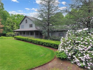 145 Beechwood Dr, Cranston, RI 02921
