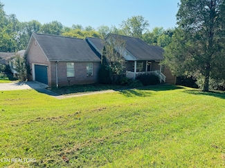 2301 Mark Ln, Maryville, TN 37803