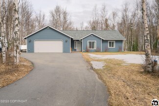 4960 N Sandburg Cir, Wasilla, AK 99654