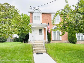 48 Village Ln Unit B, Staten Island, NY 10312