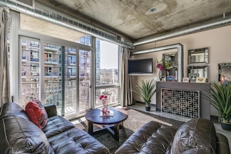 730 N 4th St Unit 306, Minneapolis, MN 55401