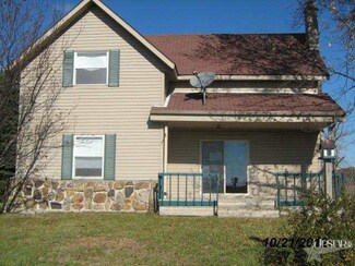 7569 E Hopewell Rd, Avilla, IN 46710