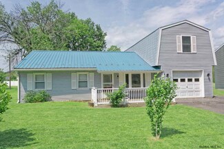 27 Willis Ave, Ravena, NY 12143