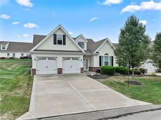 124 Spring Blossom Cir, Beaver Falls, PA 15010