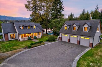 18335 Eagle Point Ln, Mount Vernon, WA 98274