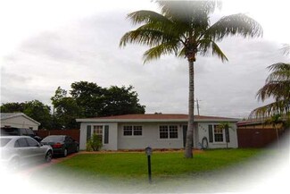 6305 Flagler St, Hollywood, FL 33023