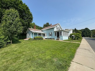 45 North St, Shelburne Falls, MA 01370