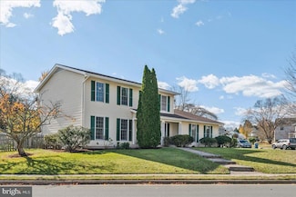 1551 Brownsville Dr, Herndon, VA 20170