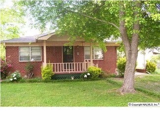 509 Quincy St, Scottsboro, AL 35768