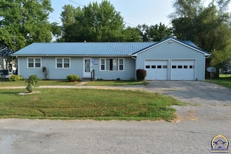 606 Osage St, Winchester, KS 66097