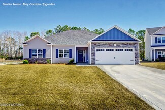 835 Cooke Dr, Hubert, NC 28539