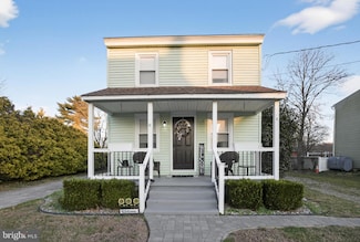 8 Lake St, Mullica Hill, NJ 08062