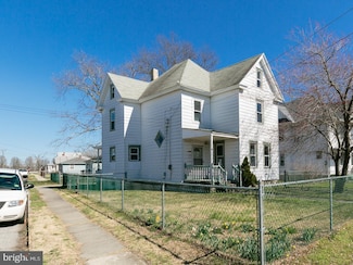 1519 S Delaware St, Paulsboro, NJ 08066