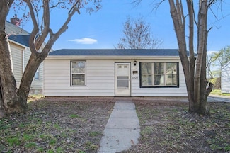1906 10th St, Des Moines, IA 50314