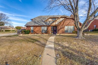 900 Aspen Dr, Desoto, TX 75115
