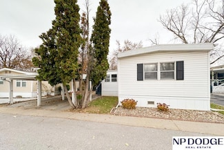 12620 Manderson Plaza Unit 304, Omaha, NE 68164