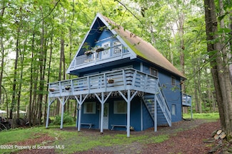 107 W Creek View Dr, Big Bass Lake, PA 18424