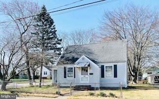 78 S Poplar Ave, Maple Shade, NJ 08052