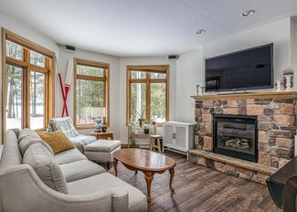 8466 Rogers Dr Unit 12, Minocqua, WI 54548
