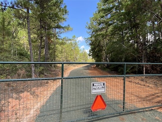 1460 Galahad Loop Rd, Ivanhoe, TX 75979