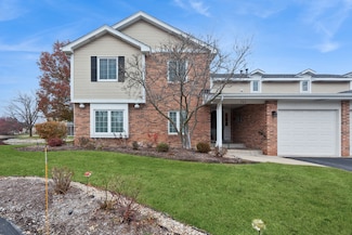 724 Maplewood Ct Unit 34B, Willowbrook, IL 60527