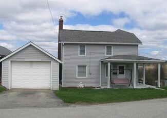 136 1st St, Mount Pleasant, PA 15666
